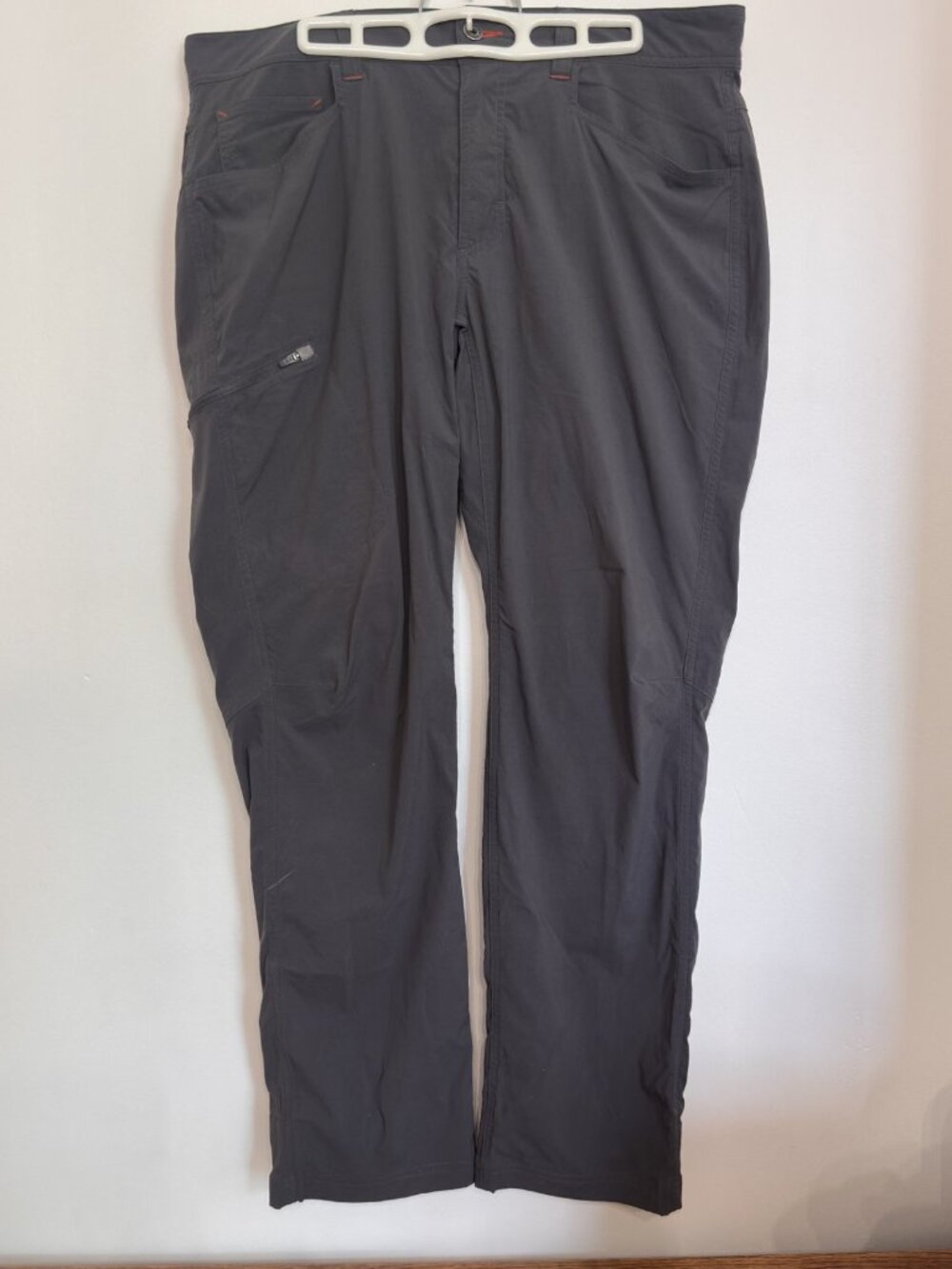 MEN'S L.L BEAN OUTDOOR PANTS GREY 34X30